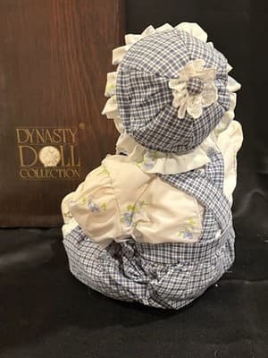 Vtg Dynasty Doll Collection Porcelain Doll In Original Box Blue Outfit Sitting - Thumbnail 5