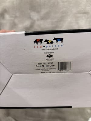 Cow Parade Elvis Cow 2001 Rock-And-Roll Cow Item Lei #9137 - Thumbnail 4