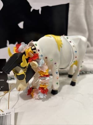 Cow Parade Elvis Cow 2001 Rock-And-Roll Cow Item Lei #9137 - Thumbnail 2