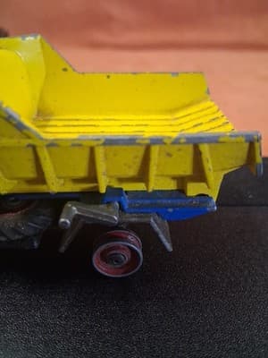 VINTAGE CORGI TOYS 4 INCH UNIMOG 406 DUMP TRUCK GREAT BRITAIN No Tires - Thumbnail 3