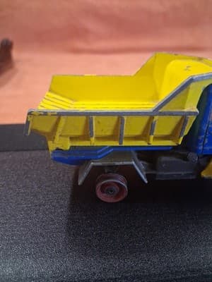 VINTAGE CORGI TOYS 4 INCH UNIMOG 406 DUMP TRUCK GREAT BRITAIN No Tires - Thumbnail 6