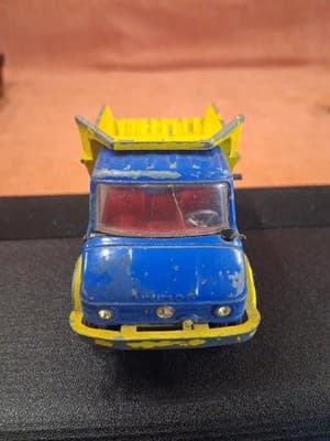 VINTAGE CORGI TOYS 4 INCH UNIMOG 406 DUMP TRUCK GREAT BRITAIN No Tires - Thumbnail 4