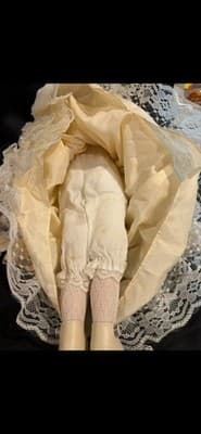 Hello Dolly porcelain doll Alanna 1989 Stand Vintage - Thumbnail 11