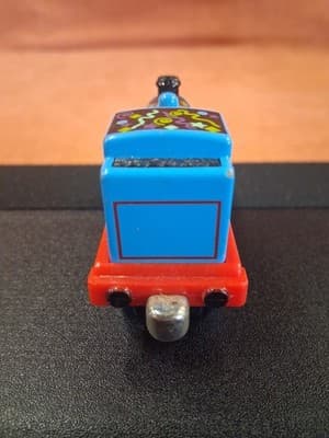 Happy Birthday Thomas~Thomas & Friends Limited Edition DieCast Train Engine ‘02 - Thumbnail 6