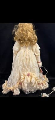 Hello Dolly porcelain doll Alanna 1989 Stand Vintage - Thumbnail 10