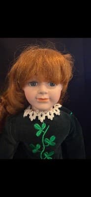 'Erin" Crolly Doll 1997 Porcelain With COA - Thumbnail 6