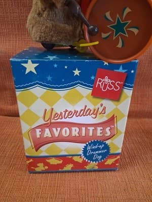 Russ Yesterday's Favorites WindUp Clockwork Drummer Dog Vintage Style New In Box - Thumbnail 4