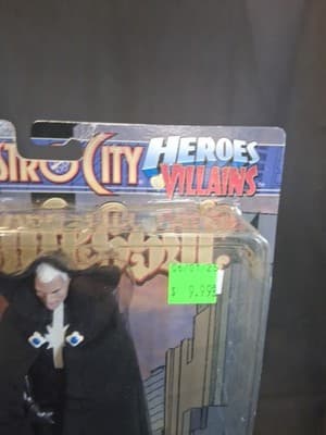 Vintage 1998 ZJ Toys Toy Vault Astro City Heroes Vampire Confessor Figure Sealed - Thumbnail 4