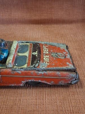 RARE VTG 1960 YONEZAWA JAPAN FRICTION BUICK ROADSTER FIRE CHIEF CAR approx 8.75" - Thumbnail 9