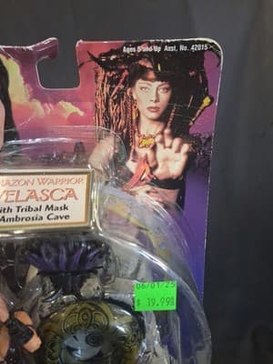 NIB Vintage Xena Warrior Princess Velasca with Tribal Mask & Ambrosia Cave - Thumbnail 5