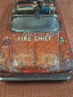 RARE VTG 1960 YONEZAWA JAPAN FRICTION BUICK ROADSTER FIRE CHIEF CAR approx 8.75" - Thumbnail 6