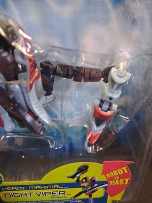 Night Viper Transformers Beast Machines 2000 Hasbro Action Figure NEW SEALED - Thumbnail 3