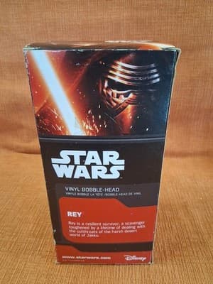 Funko STAR WARS The Force Awakens Rey Vinyl Bobble Head Disney Brand New - Thumbnail 5