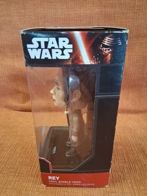 Funko STAR WARS The Force Awakens Rey Vinyl Bobble Head Disney Brand New - Thumbnail 4