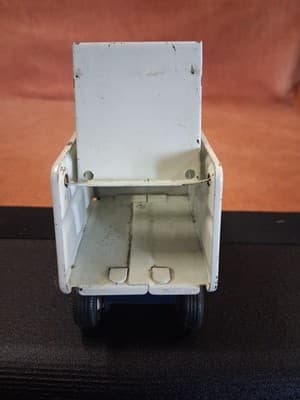 Vintage 1970s Tonka Garbage Truck Pressed Steel Metal 5.5" Garbage Truck USA - Thumbnail 5
