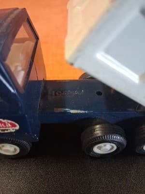 Vintage 1970s Tonka Garbage Truck Pressed Steel Metal 5.5" Garbage Truck USA - Thumbnail 8
