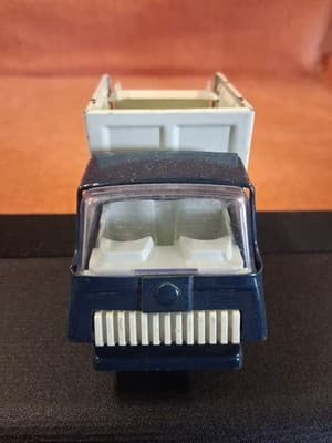 Vintage 1970s Tonka Garbage Truck Pressed Steel Metal 5.5" Garbage Truck USA - Thumbnail 2