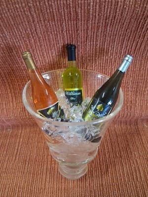 Acrylic “Le Grand” Wine Tub Stopper - Thumbnail 2