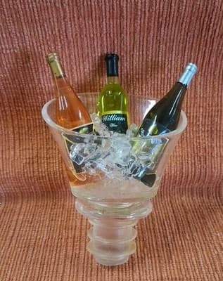 Acrylic “Le Grand” Wine Tub Stopper