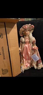 Samantha Medici Porcelain Doll Handmade Pink Floral Dress With Box - Thumbnail 11