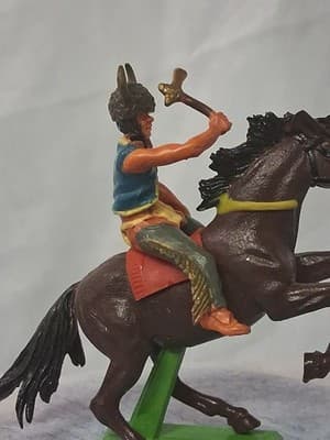 1971 Britains LTD Native American Mounted Indian Headdress War Cheif ToySoldier - Thumbnail 3