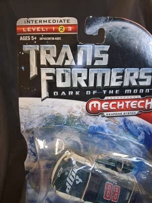 Transformers Dark of the Moon Mechtech Roadbuster AutoBot #88 Dale Jr - Thumbnail 4