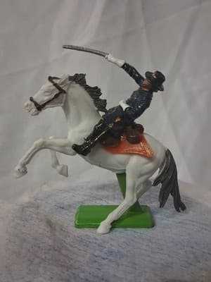 Vintage Britians 1971 Civil War Rebel Confederate Soldier Riding Horse