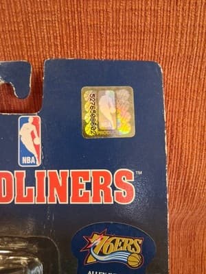 1997 NBA Corinthian Headliners Allen Iverson 76ers Figure - Thumbnail 4