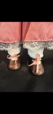 Victoria Gallery Collection Porcelain Doll Victorian Pink Dress Spirit Of Love - Thumbnail 5