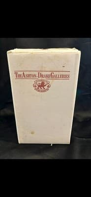 ASHTON DRAKE AMANDA THE SAILOR PORCELAIN DOLL WITH BOX & COA #4670 - Thumbnail 10