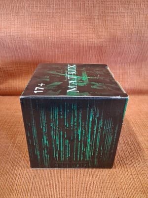 Loot Crate Exclusive The Matrix Movie 300 Piece Cardinal Jigsaw Puzzle Sealed - Thumbnail 2