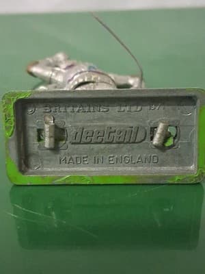 Britains Deetail Medieval Knight Figure 1971 England Toy Soldier w/ Sword - Thumbnail 3
