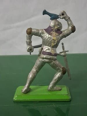 Britains Deetail Medieval Knight Figure 1971 England Toy Soldier w/ Sword - Thumbnail 2
