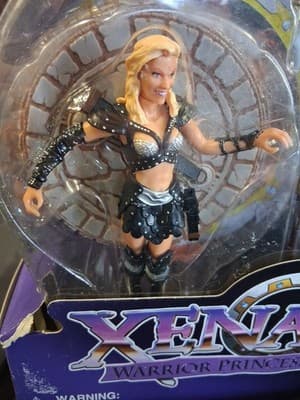 VTG 1998 Toy Biz Xena Warrior Princess Callisto Spinning Attack Action Figure - Thumbnail 9