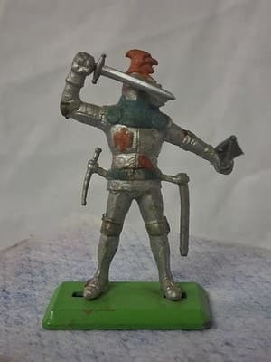 Britains Deetail 1971 Knight w Halberd Medieval Figure 2.5"