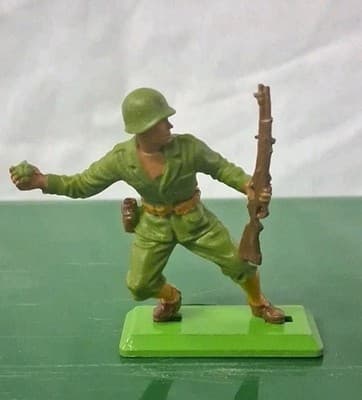 Britains Deetail - WWII Grenadier 1971 Made In England 🏴󠁧󠁢󠁥󠁮󠁧󠁿