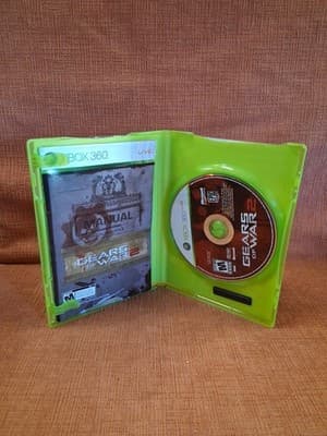 Gears of War 2 Xbox 360 With Manual, Dmg Case - Thumbnail 4