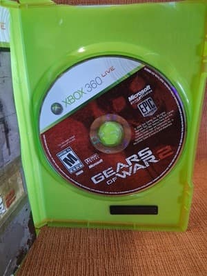 Gears of War 2 Xbox 360 With Manual, Dmg Case - Thumbnail 6