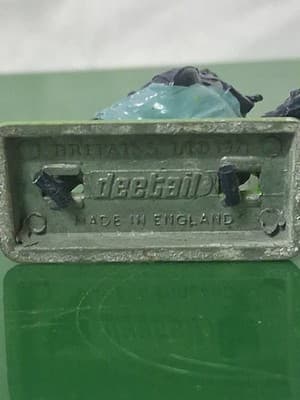 Vintage 1971 Britains LTD Soldier Shooting Rifle - Thumbnail 3