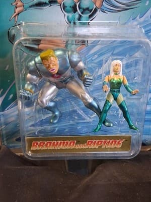 Youngblood Vintage 1995 Mini-Figures Brahma and Riptide Placo Sealed Rob Liefeld - Thumbnail 3