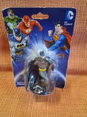 DC Comics Mini Figurines Lot Of 8 NEW/SEALED - Complete Set - Thumbnail 2