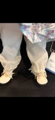 Heritage MINT Melissa American Girl Collection 16" Porcelain Doll **RARE - Thumbnail 5