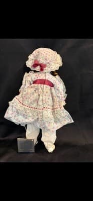Heritage MINT Melissa American Girl Collection 16" Porcelain Doll **RARE - Thumbnail 4