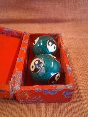 Small Chinese Baoding Balls Yin Yang Blue Green Red Box - Thumbnail 4