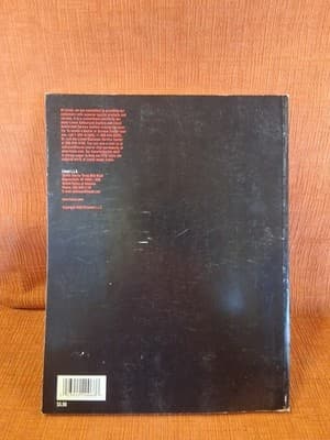Lionel Signature Edition Volume One 2010 softcover catalogue book - Thumbnail 2