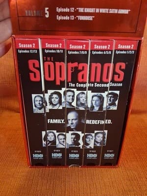 The Sopranos Complete Second Season VHS 5 Tape Set 13 Episodes HBO Series in Box - Thumbnail 3