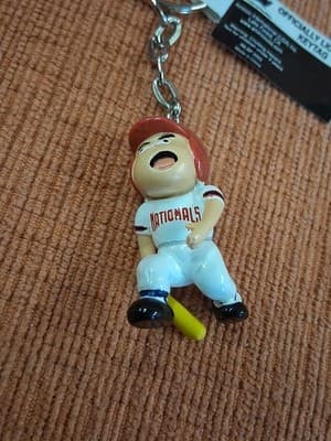 MLB 2003 National Team Figurine Keychain New Aminco - Thumbnail 4