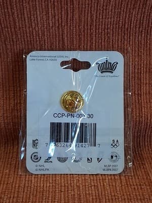 Tennessee Volunteers Aminco NCAA Basketball Pin Collectible - Thumbnail 3