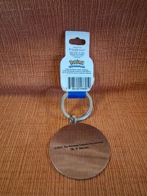 Pokemon PokeBall Shaped Metal Key Ring *NEW w/Tag* - Thumbnail 2