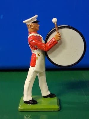 W. Britain: USMC Drum Major, Commandant's Own, Red Tunic (Retired) Base Drummer - Thumbnail 3